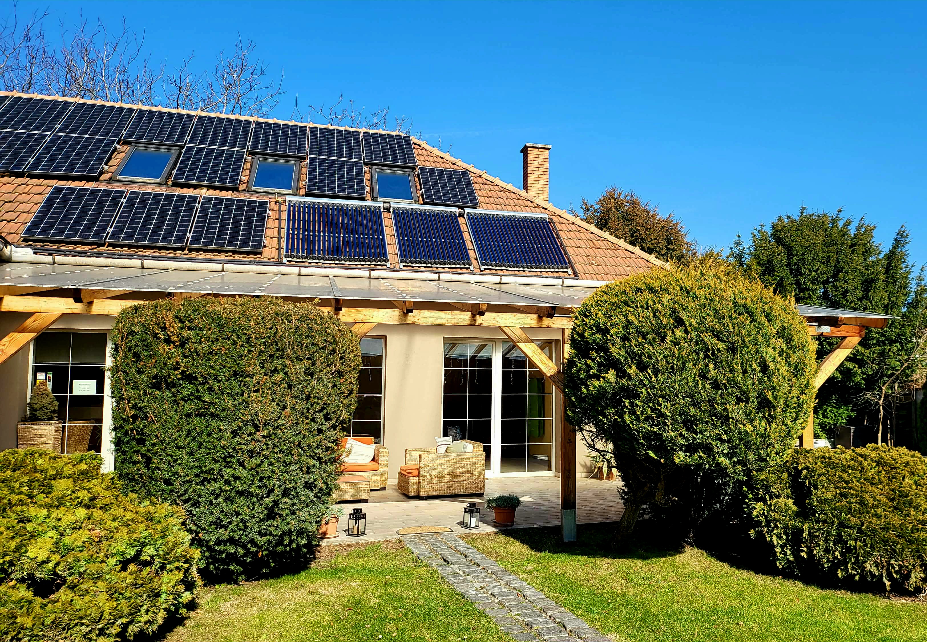 Teraszkapcsolatos terem 1